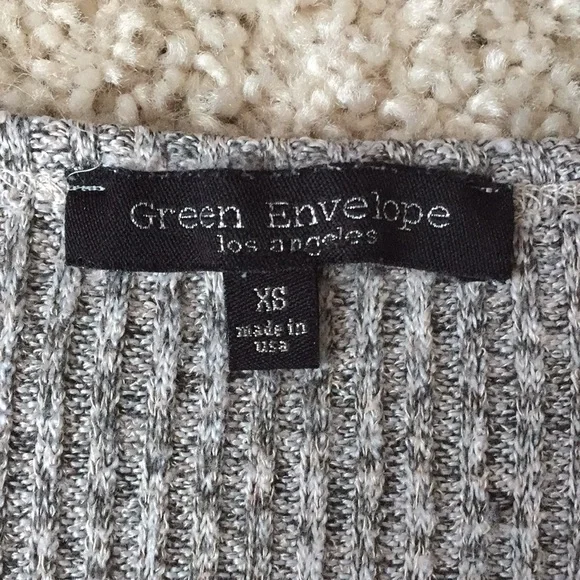 Green Envelope | Open-Back Top - Picture 6 of 9